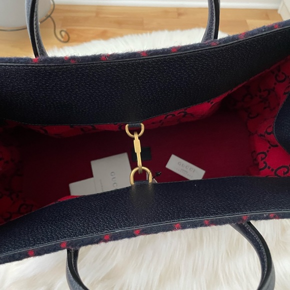 AUTHENTIC New with tag Gucci large GG tote blue and red. - Picture 5 of 5